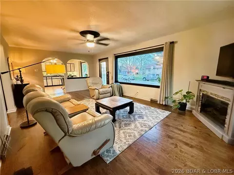216 Olive St, Eldon, MO 65026 photo 5