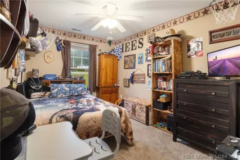 Bedroom - 5 Rayburn Dr, Kaiser, MO 65047 photo 9 of 13