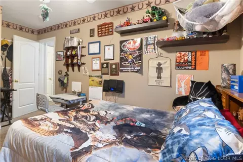 Bedroom - 5 Rayburn Dr, Kaiser, MO 65047 photo 11 of 13
