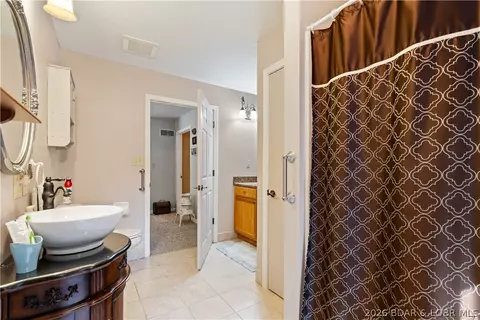 Bath - 4864 Whispering Timbers Rd, Stover, MO 65078 photo 2 of 3