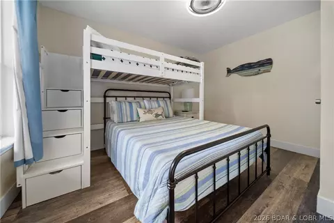 Bedroom - 4800 Eagleview Dr #312, Osage Beach, MO 65065 photo 3 of 4
