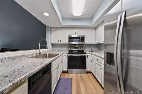 Kitchen - 251 Maple Rd #3B, Lake Ozark, MO 65049 photo 1 of 2