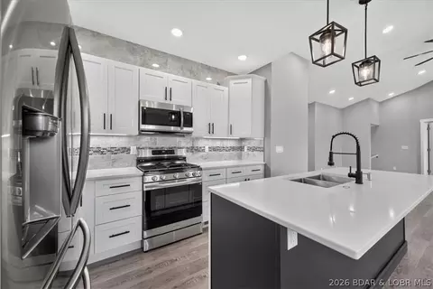 Entry Way - 87 Spring Rd, Lake Ozark, MO 65049 photo 1 of 13