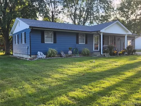 Exterior - 210 Jim St, Eldon, MO 65026 photo 1 of 10