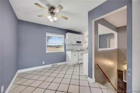 Entry Way - 236 Sunset Dr, Camdenton, MO 65020 photo 5 of 11