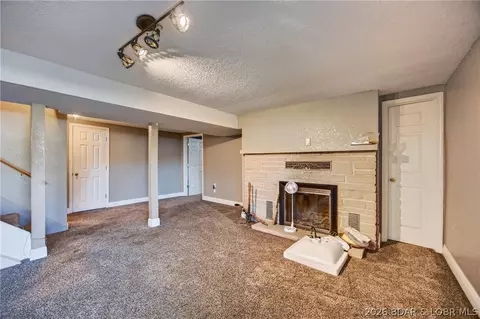 Living - 236 Sunset Dr, Camdenton, MO 65020 photo 10 of 11