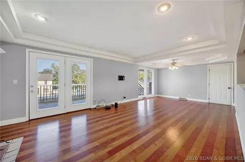Living - 236 Sunset Dr, Camdenton, MO 65020 photo 6 of 11