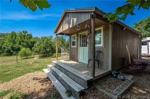 Exterior - 68 Knobby Rd, Edwards, MO 65326 photo 5 of 8