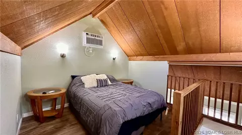Bedroom - 9 Bent Rd, Eldon, MO 65072 photo 1 of 4