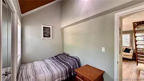 Bedroom - 9 Bent Rd, Eldon, MO 65072 photo 3 of 4