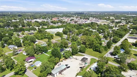 View/Area - 405 8th St, Eldon, MO 65026 photo 5 of 8