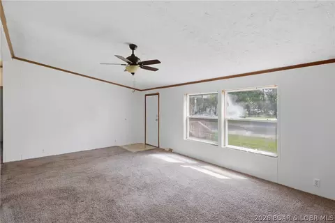 Living - 405 8th St, Eldon, MO 65026 photo 4 of 4