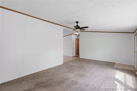 Living - 405 8th St, Eldon, MO 65026 photo 3 of 4