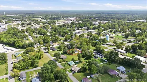 View/Area - 405 8th St, Eldon, MO 65026 photo 2 of 8