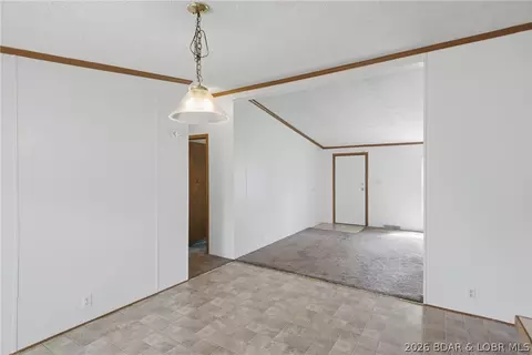 Entry Way - 405 8th St, Eldon, MO 65026 photo 1 of 2
