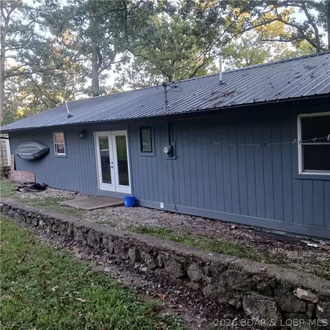 Exterior - 12831 Oak Leaf Dr, Versailles, MO 65084 photo 3 of 9