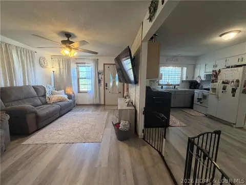 Entry Way - 1102 Clay St, Versailles, MO 65084 photo 1 of 5