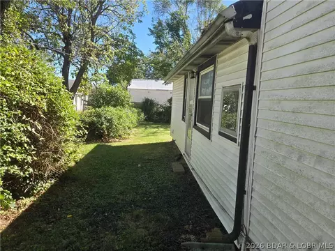 Exterior - 208 Main, Stover, MO 65078 photo 1 of 10