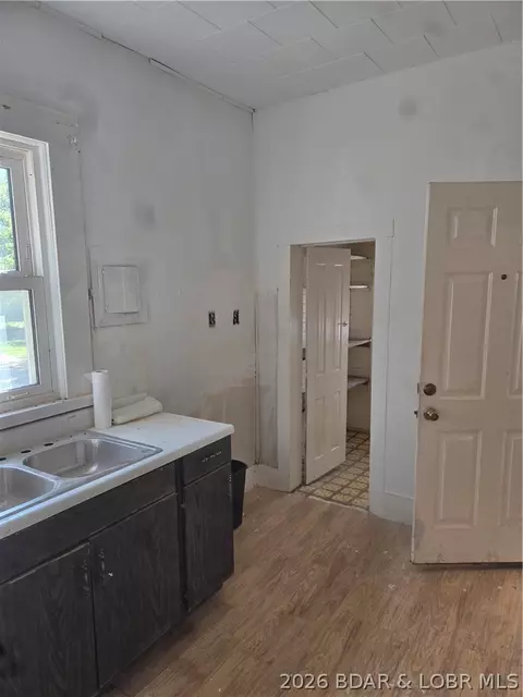 Entry Way - 208 Main, Stover, MO 65078 photo 8 of 34