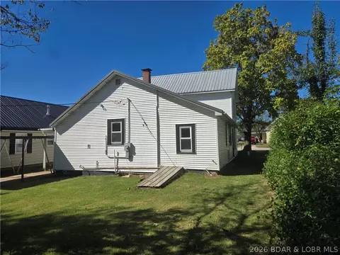 Exterior - 208 Main, Stover, MO 65078 photo 2 of 10