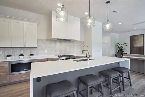 Kitchen - 5543 Deephaven Ln, Osage Beach, MO 65065 photo 4 of 7