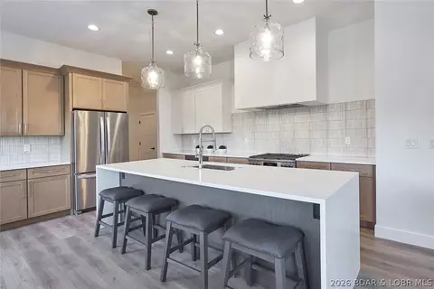 Kitchen - 5543 Deephaven Ln, Osage Beach, MO 65065 photo 3 of 7