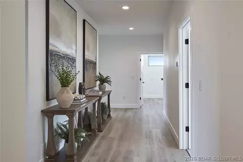 Entry Way - 5543 Deephaven Ln, Osage Beach, MO 65065 photo 2 of 4
