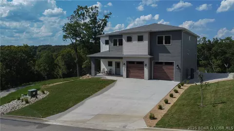 Exterior - 5543 Deephaven Ln, Osage Beach, MO 65065 photo 2 of 9