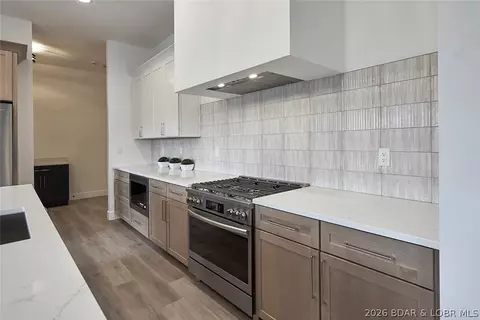 Kitchen - 5543 Deephaven Ln, Osage Beach, MO 65065 photo 2 of 7