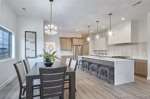Dining - 5543 Deephaven Ln, Osage Beach, MO 65065 photo 4 of 6