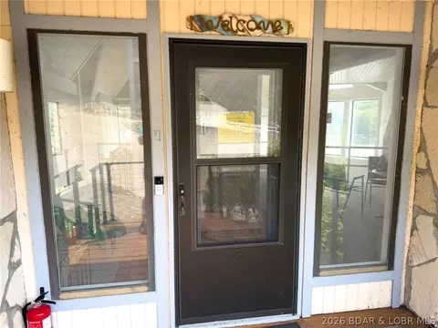 Entry Way - 210 Bluff Blvd #4B, Camdenton, MO 65020 photo 1 of 3