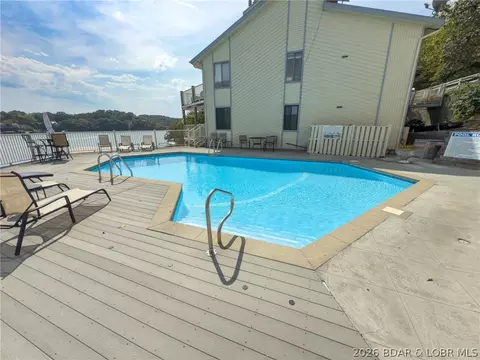 Exterior - 210 Bluff Blvd #4B, Camdenton, MO 65020 photo 15 of 17