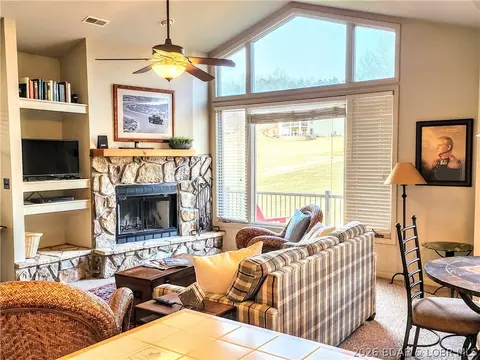 Living - 42 Cottage Park W, Camdenton, MO 65020 photo 2 of 3