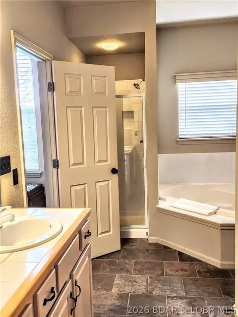 Bath - 42 Cottage Park W, Camdenton, MO 65020 photo 1 of 3