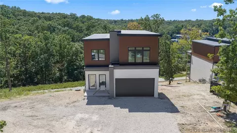 66 Daisy Rd, Lake Ozark, MO 65049
