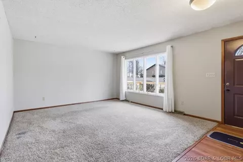 Living - 1007 Lawson Ave, Eldon, MO 65026 photo 2 of 4