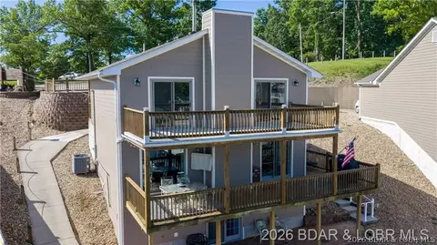 305 Thornsberry Rd #N, Lake Ozark, MO 65049