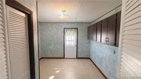Entry Way - 301 Haynes St, Eldon, MO 65026 photo 1 of 3