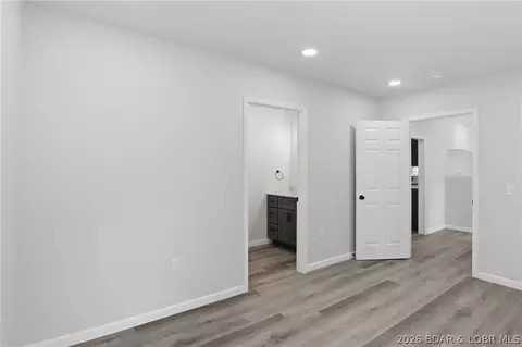 Entry Way - 414 Court St, Eldon, MO 65026 photo 6 of 6