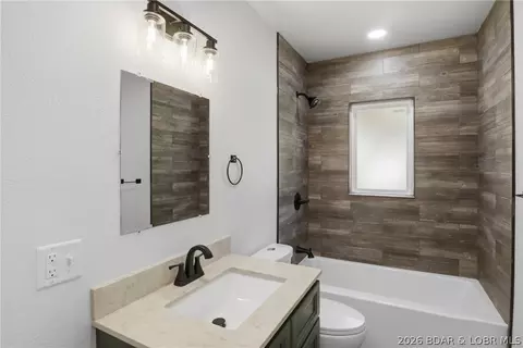 Bath - 414 Court St, Eldon, MO 65026 photo 3 of 3
