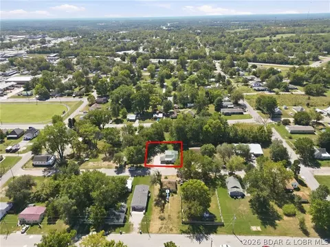 View/Area - 414 Court St, Eldon, MO 65026 photo 4 of 4