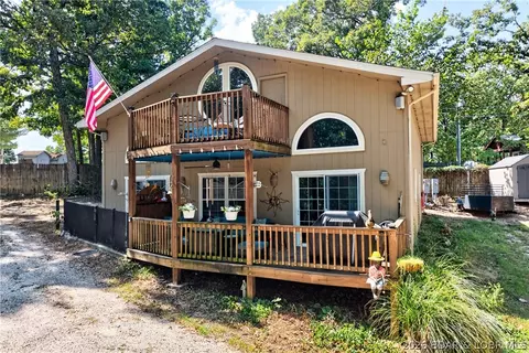 45 Baltic Ave, Sunrise Beach, MO 65079