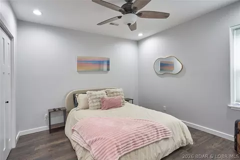 Bedroom - 137 Spring Rd, Lake Ozark, MO 65049 photo 2 of 2