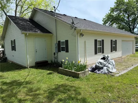 Exterior - 32168 Venture Rd, Stover, MO 65078 photo 2 of 3