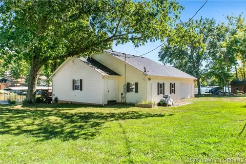 Exterior - 32168 Venture Rd, Stover, MO 65078 photo 1 of 9