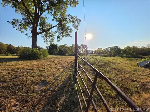23209 State Hwy T, Stover, MO 65078 photo 8