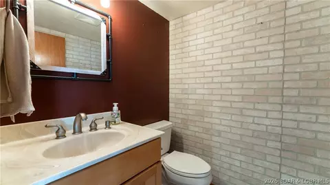 Bath - 3184 Big Island Dr, Roach, MO 65787 photo 2 of 3
