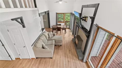 Entry Way - 10 Byrd Cir, Eldon, MO 65026 photo 6 of 12