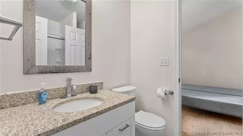 Bath - 10 Byrd Cir, Eldon, MO 65026 photo 2 of 4
