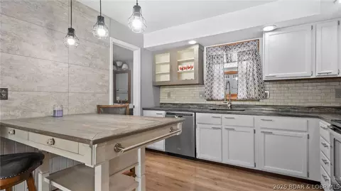 Kitchen - 10 Byrd Cir, Eldon, MO 65026 photo 1 of 7